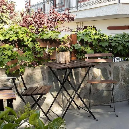 Alexandras Guesthouse Neos Panteleimonas Exterior photo