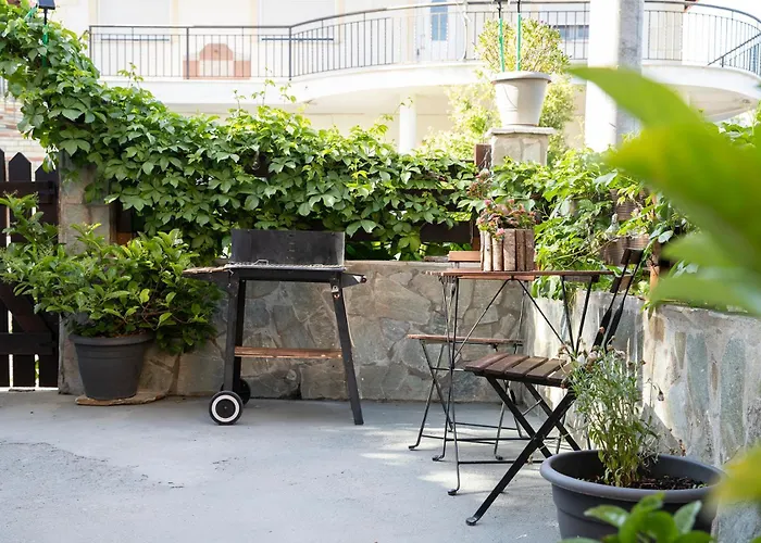 Alexandras Guesthouse