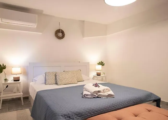 Alexandras Guesthouse